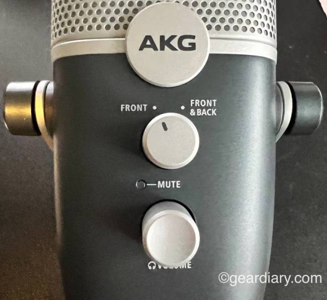 Buttons on the front of the AKG Ara microphone