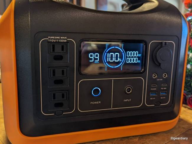 1100W OUPES Portable Power Station fully charged with no power being drawn