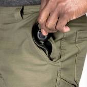 Front pockets on the LIVSN Flex Canvas Pants