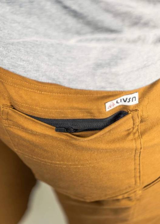 Back pocket on the LIVSN Flex Canvas Pants