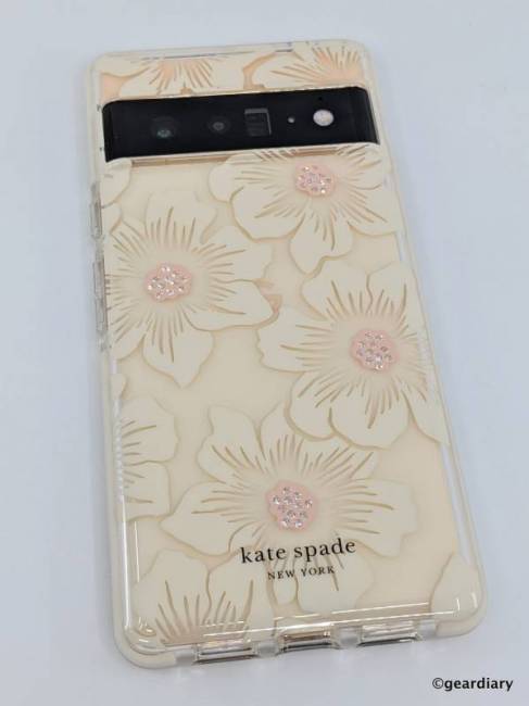 Showing the bezels around the camera model on the Kate Spade New York Defensive Hardshell Case for Google Pixel 6 series