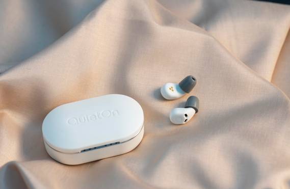 QuietOn 3 Sleep Earbuds with case