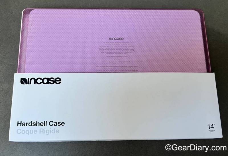 Incase Hardshell for MacBook Pro 14 retail packaging
