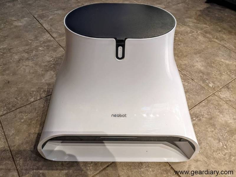 The Neabot NoMo Q11 charger/dustbin