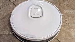 Neabot NoMo Q11 Robot Vacuum Review: Powerful Suction Makes for Near Effortless Cleaning