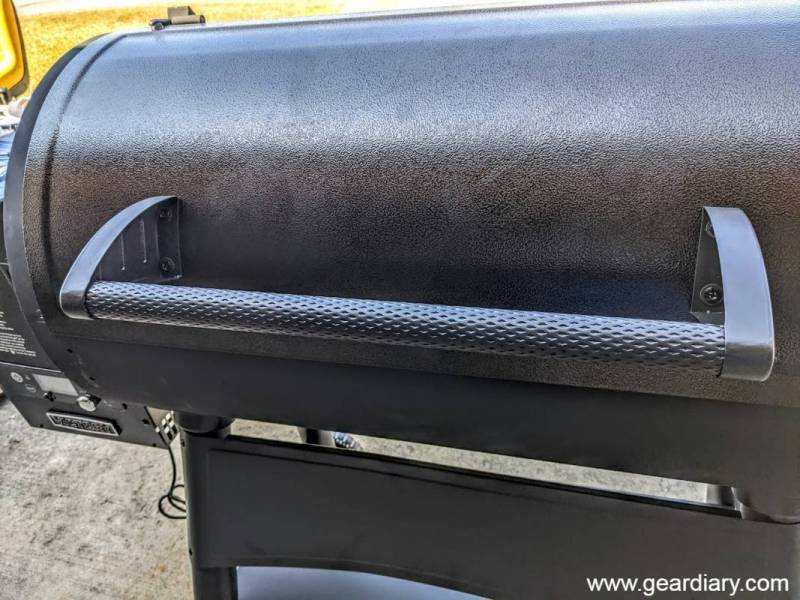 Thick lid handle on the BBQGuys Victory Pellet Grill