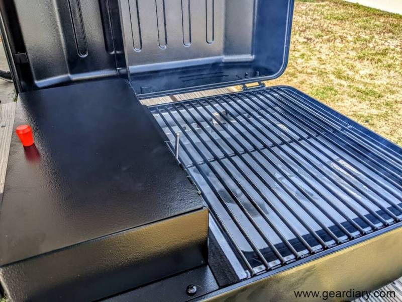 Open lid on the ZGrills Cruiser 200A