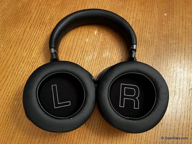 L & R labeled ear cups on the Yamaha YH-E700A Wireless Noise-Cancelling Headphones