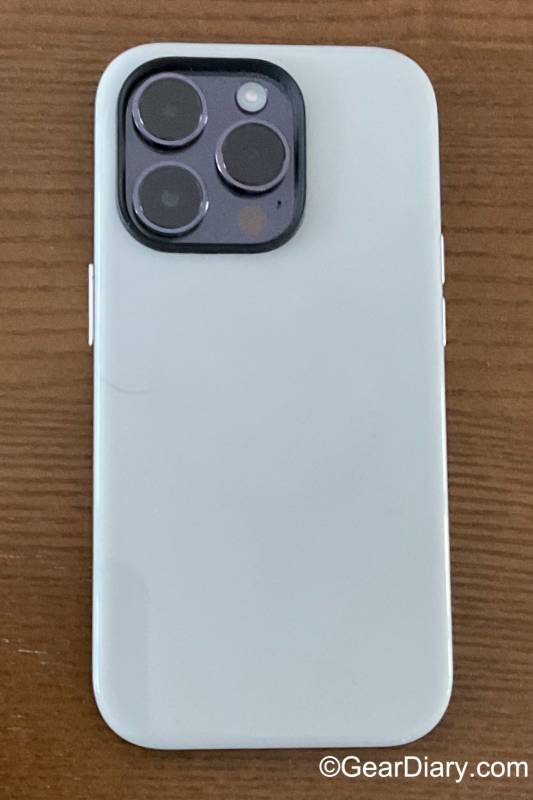White Nomad Sport Case for iPhone 14 Series