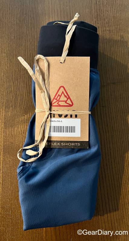 LIVSN Design Reflex Shorts packaging