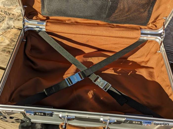 The interior straps in the Sterling Pacific 35L Cabin Travel Case