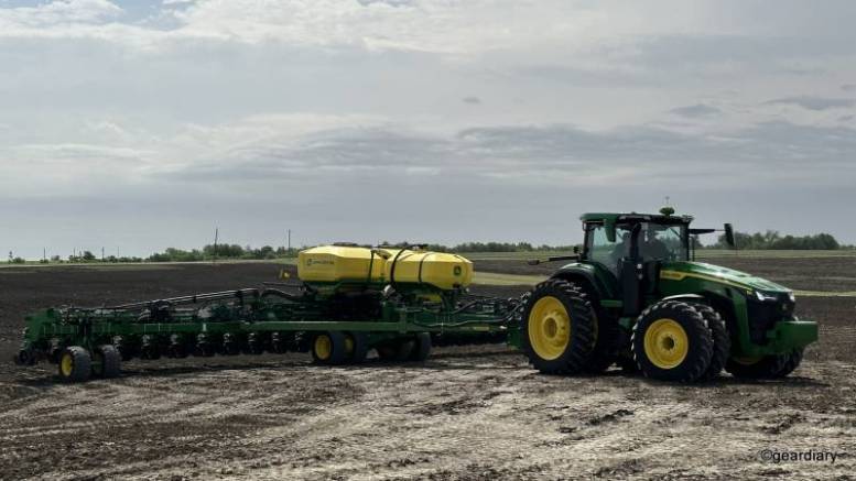 2023 John Deere Tech Summit: Helping Family Famers Efficiently Feed an ...