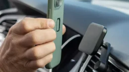 Peak Design Mobile Charging Car Vent Mount Review: A Huge Step Above the Competition
