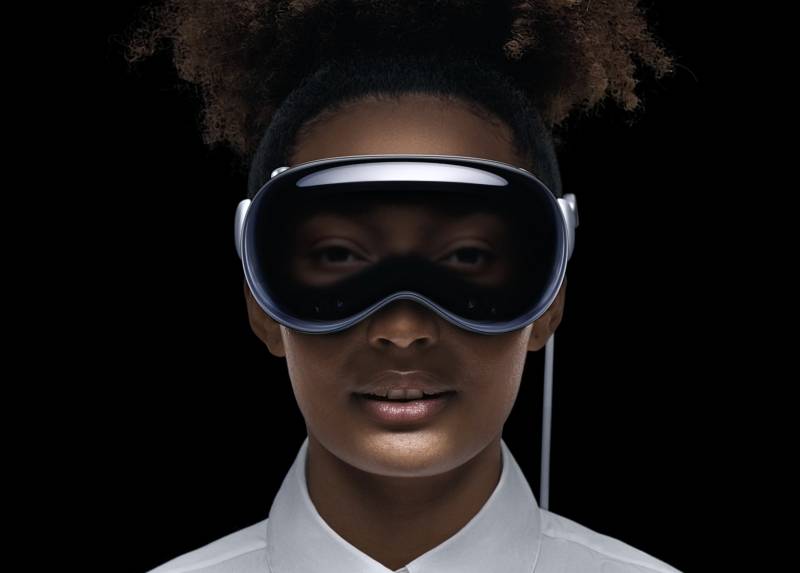 At $3499, the Apple Vision Pro Offers a Lot of Flash, but Where's the Substance?