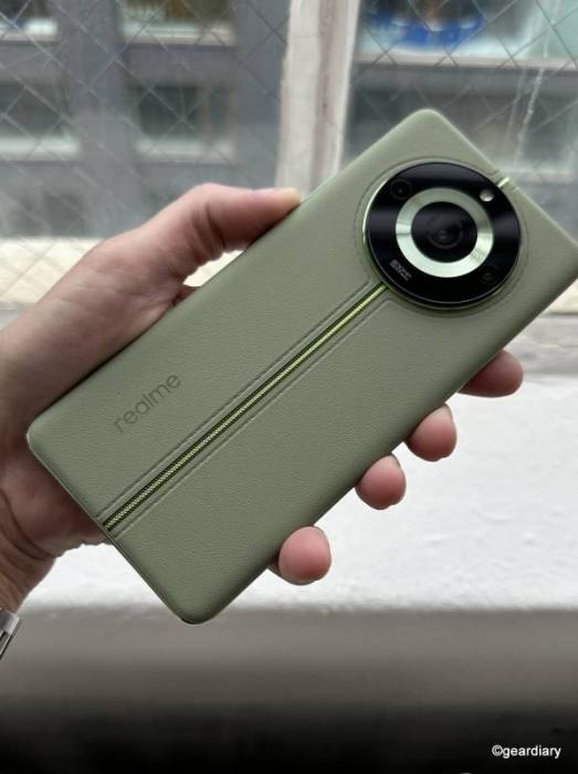 Realme 11 Pro+ 5G Review: A Fashion-Forward Mid-Range Smartphone That Rocks a Flagship-Level Camera