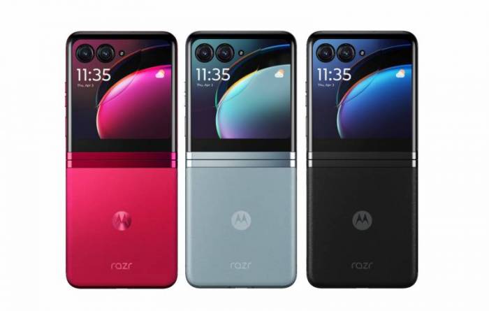 The Motorola Razr+ Is Here with Updated Specs and a Hint of 2000's Nostalgia