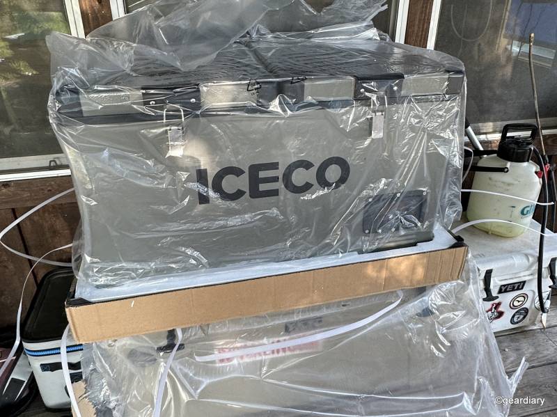 Unboxing the ICECO VL60.
