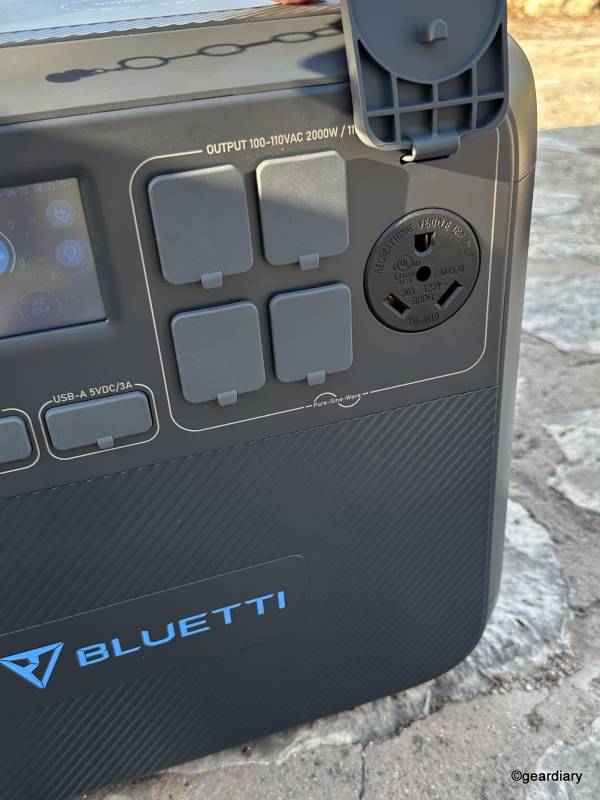 There is even a NEMA TT-30 outlet on the front of the BLUETTI AC200MAX