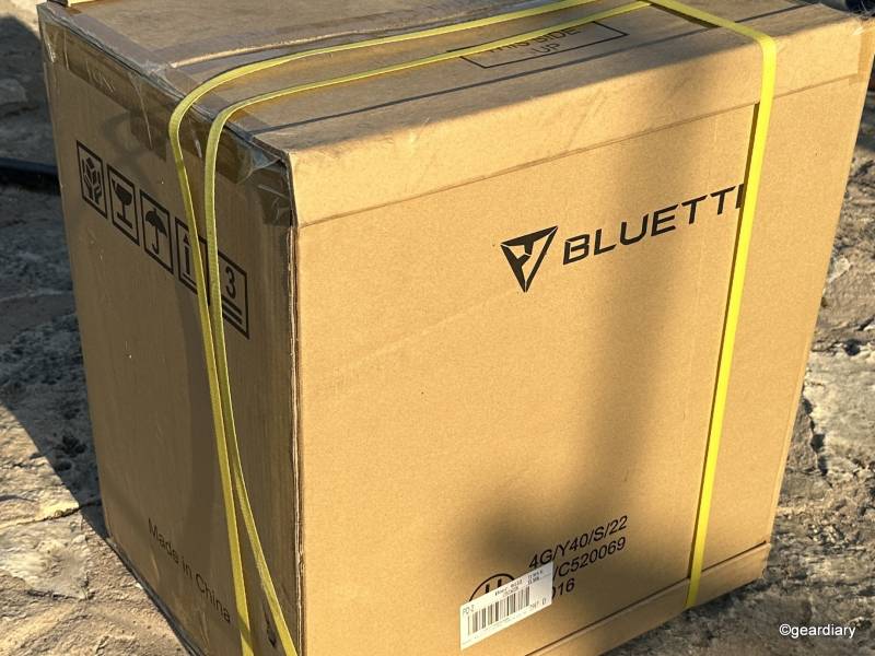 The box the BLUETTI AC200MAX Expandable Power Station ships in