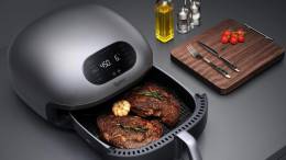 Typhur Dome AirFryer can hold two steaks