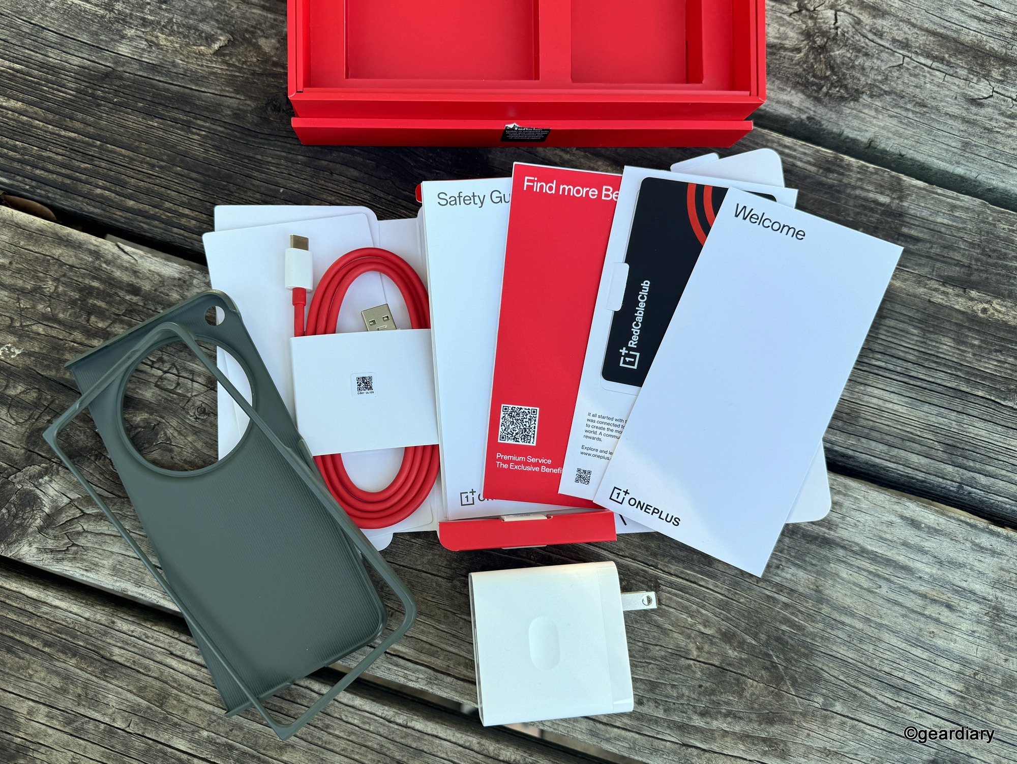 All the other things included with the OnePlus Open.