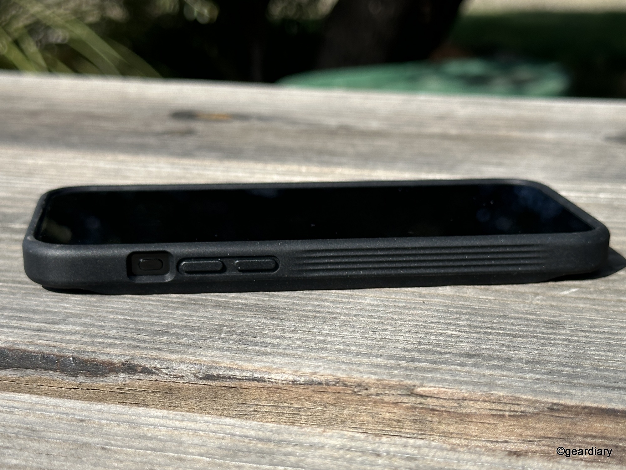 Incipio AeroGrip with MagSafe for the iPhone 15 Pro Max left side