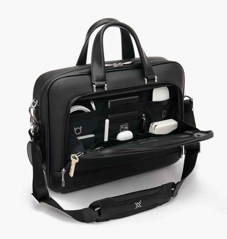 Stock photo of the xBriefcase front pockets