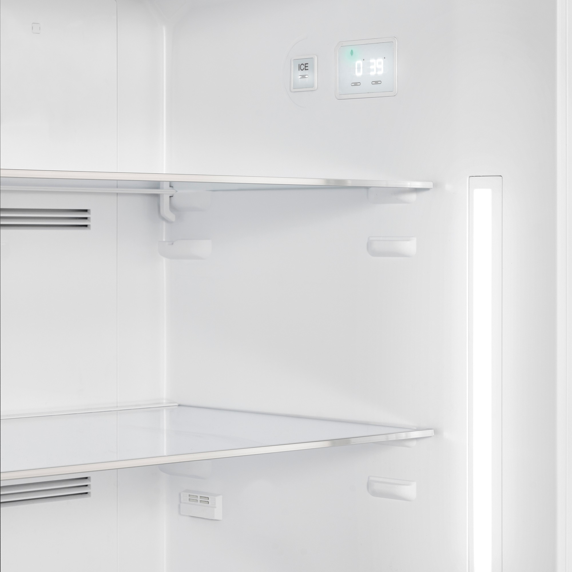 SMEG FAB 50 Refrigerator shelves