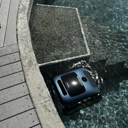The Beatbot Aquasense Pro will float on the surface for a moment
