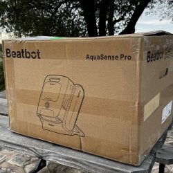 Beatbot Aquasense Pro shipping box