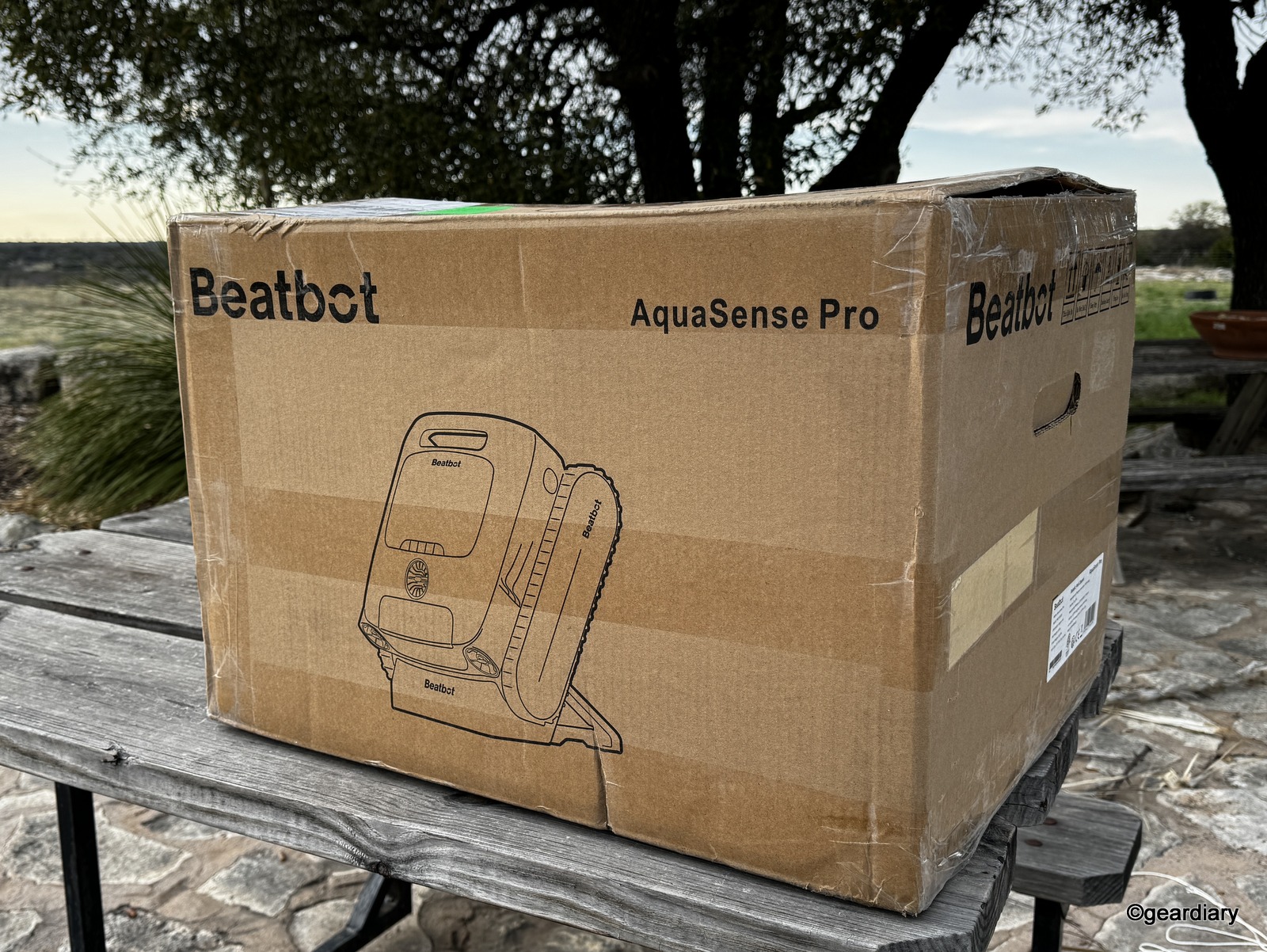 Beatbot Aquasense Pro shipping box