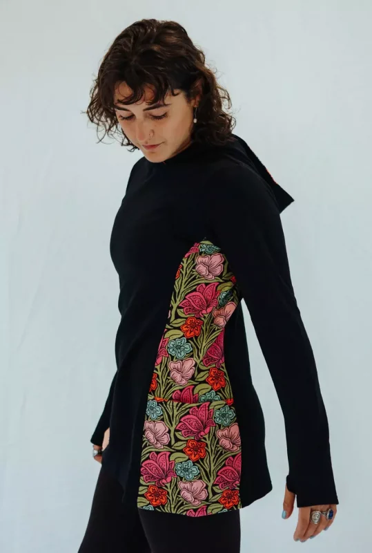 SWOOP Tunic in Floral Bloom Black