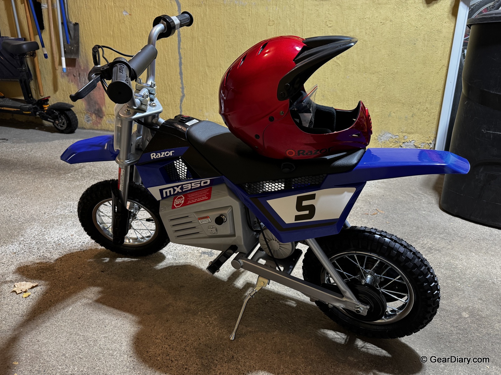 thumbnail image 2 of Razor MX400 Dirt Rocket Electric Bike For Kids Ages Ireland 2 of 14