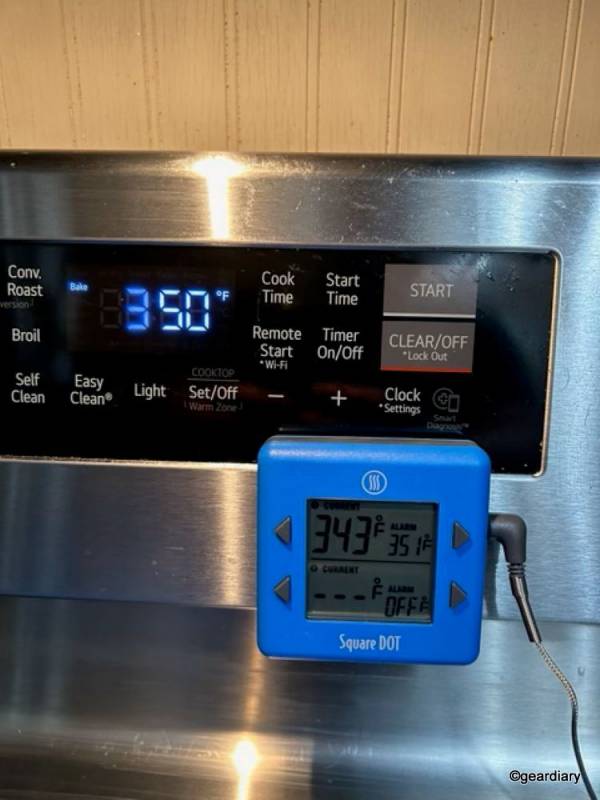 ThermoWorks Square Dot showing that the author's oven's displayed temperature is incorrect.