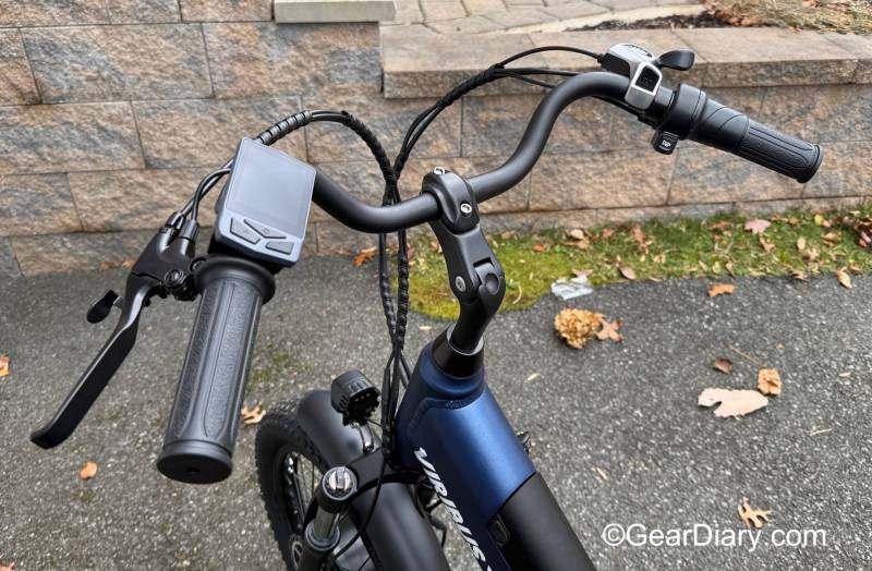 LCD display on the Viribus SC5 Fat Tire Tricycle