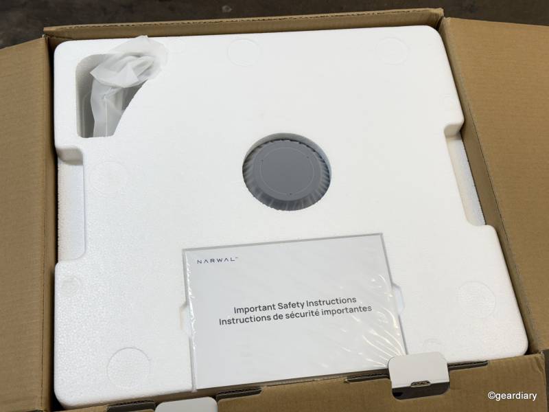Inside the Narwal Freo Z Ultra retail box