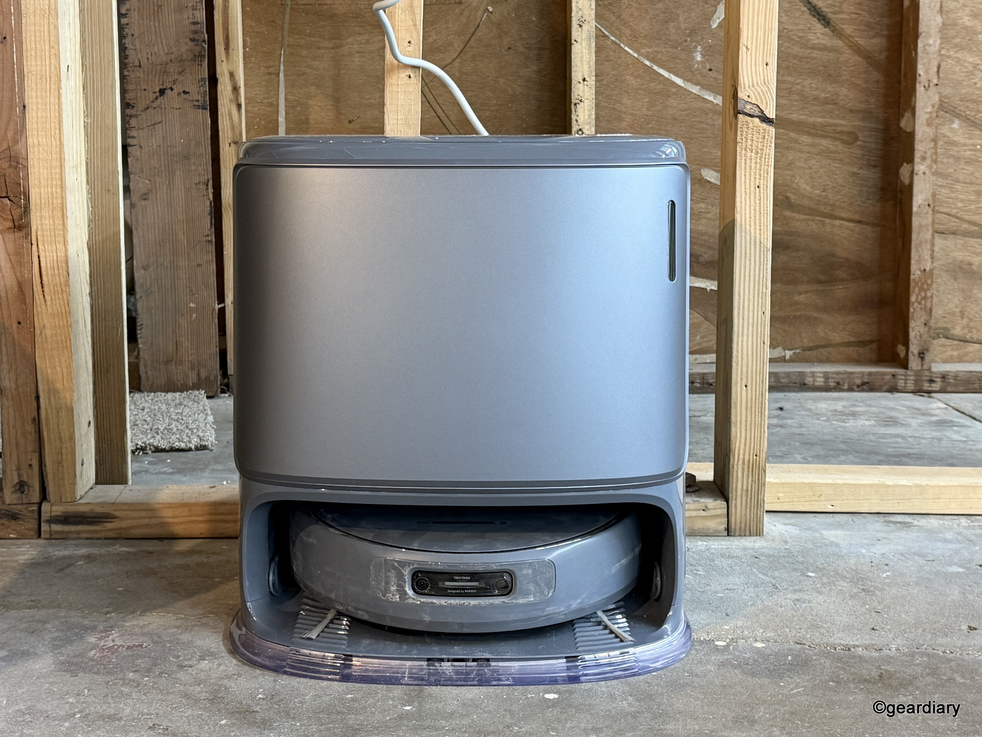 Narwal Freo Z Ultra Review: Self-Emptying, AI-Powered, and Nearly