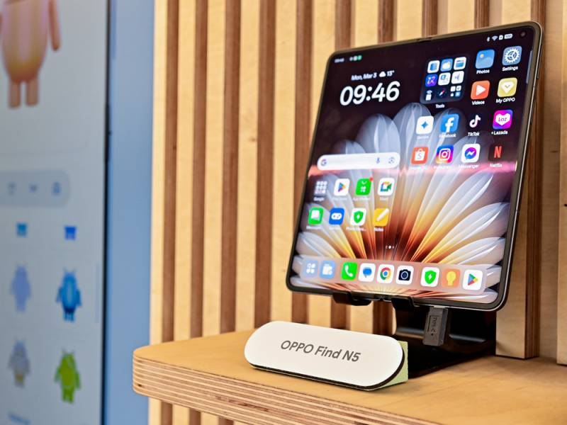 OPPO Find N5 at MWC 2025