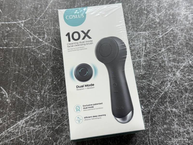 COSLUS Facial Cleansing Brush retail box.