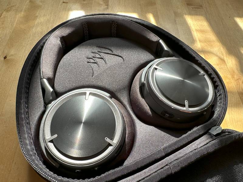 Corsair Virtuoso Max Wireless Gaming Headset Review: Flagship Sound, but There May Be Comfort Issues for Some 6 Corsair Virtuoso Max inside their carry case.