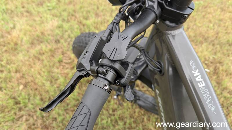 The handlebar on the Lectric XPeak High-Step 2.0 eBike