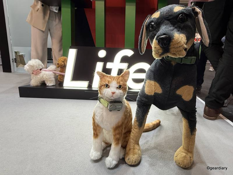 uCloudlink GlocalMe Pet Smartphone