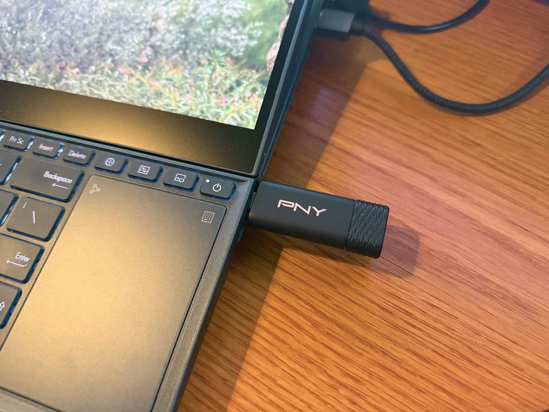 PNY PRO Elite V3 Type-C USB 3.2 Gen 2 Flash Drive plugged into the author's laptop