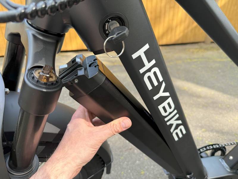 Locking battery compartment on the Heybike Alpha