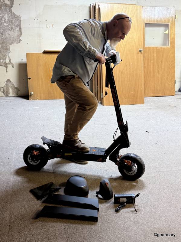 Kev mounting the Kugoo KuKirin G4 Electric Scooter