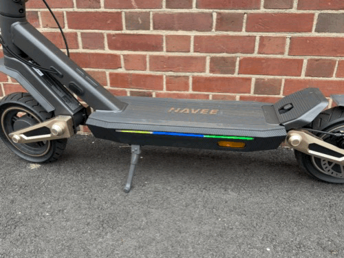 LED Color patterns on the NAVEE ST3 Pro Electric Scooter