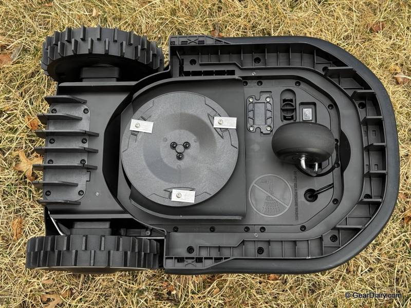 Underside of the eufy Robot Lawn Mower E15