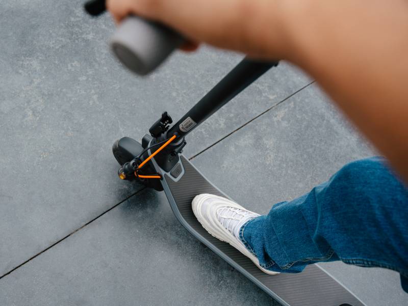 Segway E2 Plus II eKickScooter