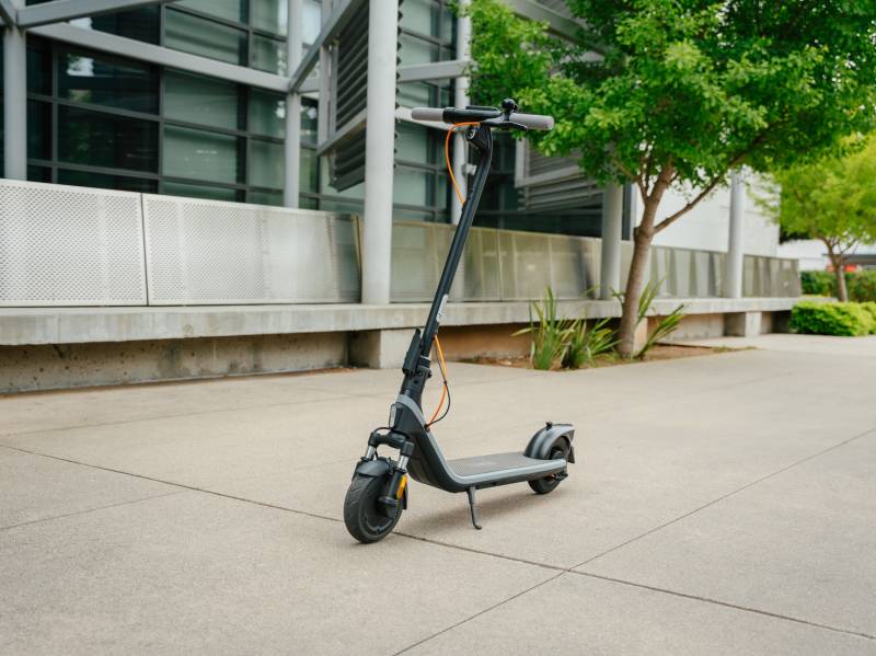 Segway E2 Plus II eKickScooter