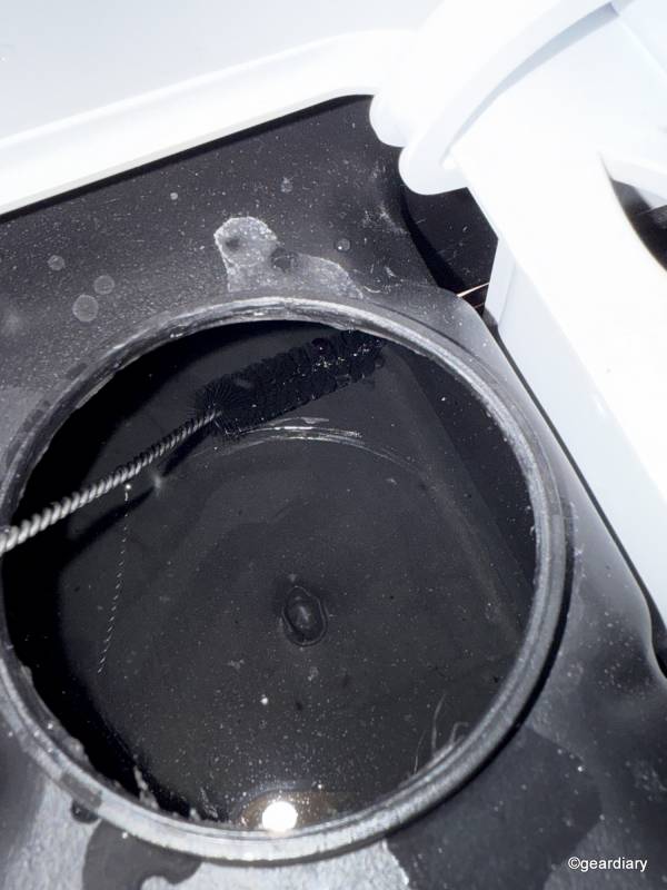 Cleaning the Plantaform Smart Indoor Garden